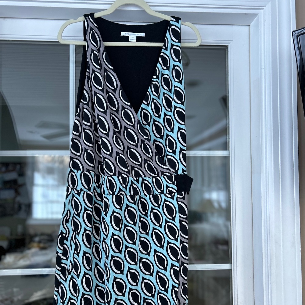 Diane Von Furstenberg Morika Petal Weave Blue Black Gray Wrap Dress Size 14